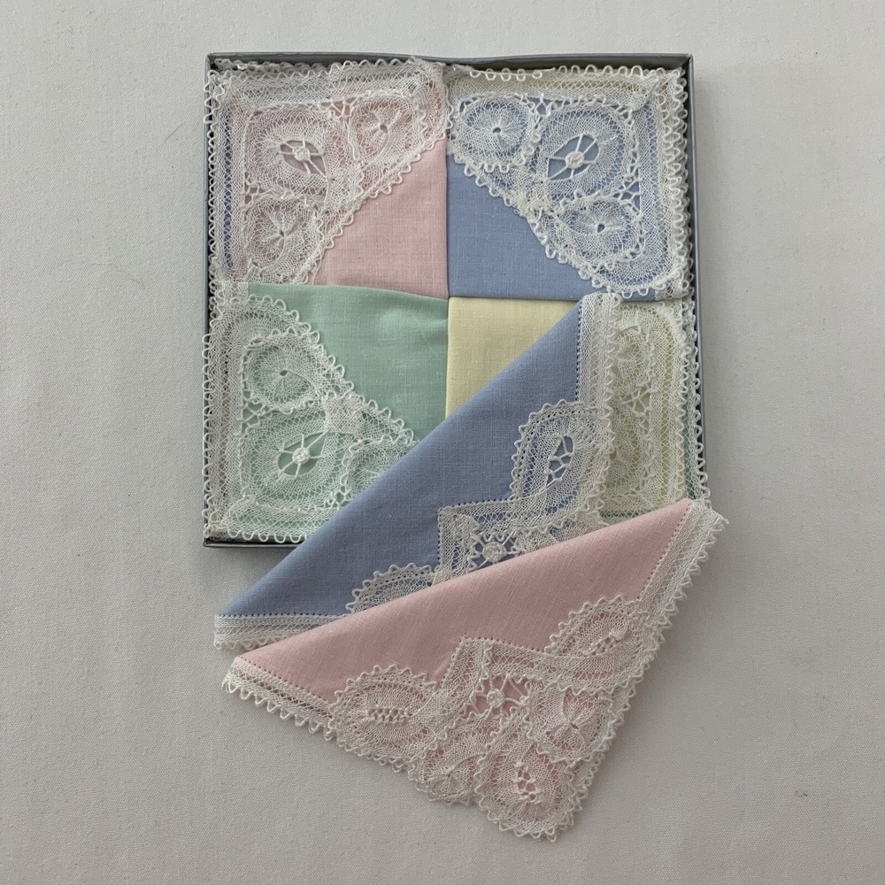VTG Belgian Lace Trim Cocktail/Tea Napkins Boxed‎ Set Of 6, 8-3/4" Square Linen
